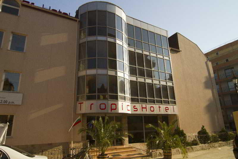 Tropics Hotel สวิติ วลัส ภายนอก รูปภาพ